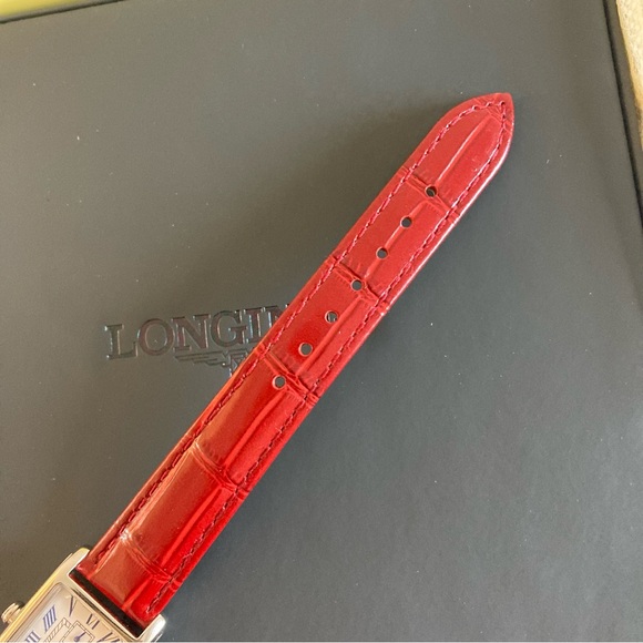 Longines Women's Quartz Watch - Picture 4 of 8